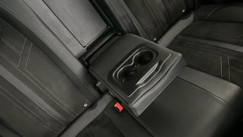 Peugeot 3008 1.2 PureTech GT EAT (130 ps) - SPEED LIMIT RECOG - CLIMATE CONTR