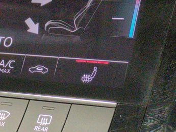 Audi e-tron 50 Technik quattro 71.2kWh (11kW Charger) (313 ps) - CARPLAY - L