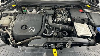 Mercedes-Benz GLA 1.3 GLA250e 15.6kWh Exclusive Edition Plug-in 8G-DCT (218 ps) - 