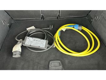 Mercedes-Benz GLA 1.3 GLA250e 15.6kWh Exclusive Edition Plug-in 8G-DCT (218 ps) - 