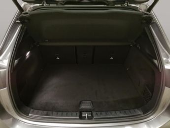 Mercedes-Benz EQA EQA 250 66.5kWh AMG Line (190 ps) - NAV - ADAPTIVE LIGHTS - MIRR