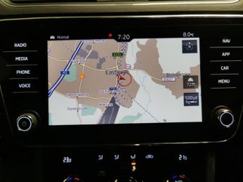 Skoda Superb 1.5 TSI ACT SportLine DSG (150 ps) - XENONS - SMARTLINK - ALCANT