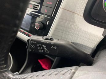 Seat Mii 36.8kWh (83 ps) - SD CARD MEDIA INPUT - PARK SENSORS