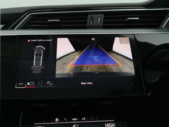 Audi e-tron 50 Technik quattro 71.2kWh (11kW Charger) (313 ps) - CARPLAY - L