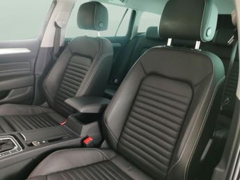 Volkswagen Passat 1.5 TSI EVO SEL DSG (150 ps) - HEATED SEATS - ELECTRIC SEATS - B