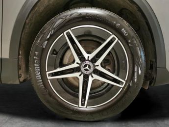 Mercedes-Benz EQA EQA 250 66.5kWh AMG Line (190 ps) - NAV - ADAPTIVE LIGHTS - MIRR