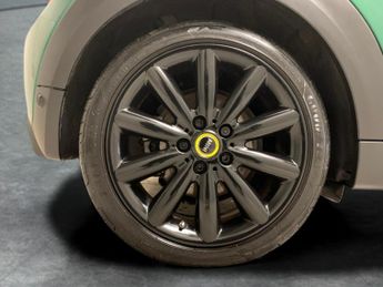 Mini Electric Hatch Cooper SE 32.6kWh Level 3 (184 ps) - PAN ROOF - HUD - HK AUDIO