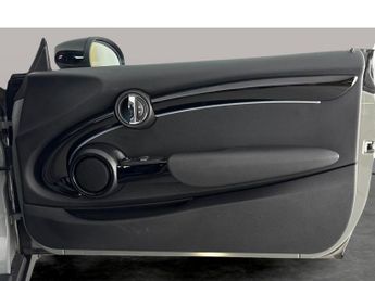 Mini Electric Hatch Cooper SE 32.6kWh Level 1 (184 ps) - CARPLAY - LED - NAV