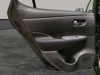 Nissan Leaf 40kWh Acenta (150 ps) - LANE DEPARTURE  - CRUISE - AIR CON