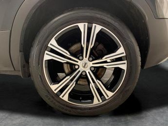 Volvo XC40 1.5h T4 Recharge 10.7kWh Inscription Plug-in (211 ps) - PARK ASS