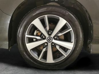 Nissan Leaf 40kWh Acenta (150 ps) - LANE DEPARTURE  - CRUISE - AIR CON