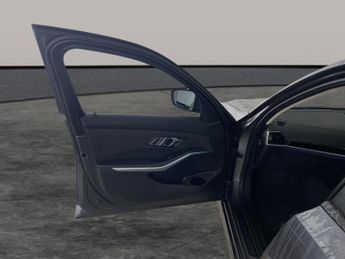 BMW 3 Series 2.0 330e 12kWh SE Pro Plug-in (292 ps) - EXTENDED STORAGE - HEAT