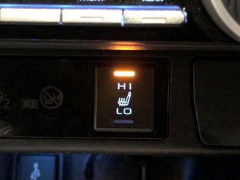 Toyota RAV4 2.5 VVT-h Excel CVT (218 ps) - HEATED SEATS - NAV - HEATED STEER