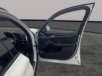 BMW iX3 80kWh Premier Edition Pro (286 ps) - HK AUDIO - DRIVING ASSISTAN