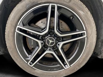 Mercedes-Benz A Class 1.3 A250e 15.6kWh AMG Line Edition (Executive) Plug-in 8G-DCT (2
