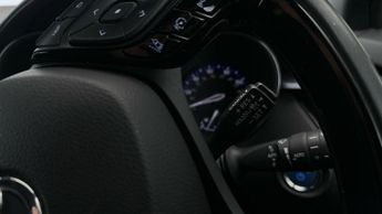 Toyota C-HR 1.8 VVT-h Design CVT (122 ps) - HEATED SEATS - LANE DEPARTURE AL