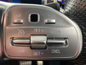 Mercedes-Benz A Class 1.3 A250e 15.6kWh AMG Line Edition (Executive) Plug-in 8G-DCT (2