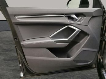 Audi Q3 2.0 TFSI 40 S line S Tronic quattro (190 ps) - CRUISE - DRIVING 