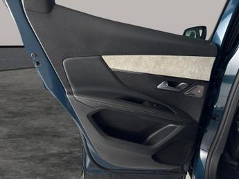 Peugeot 3008 1.6 13.2kWh GT Premium Plug-in e-EAT (225 ps) - LED - REVERSE CA