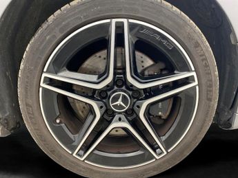 Mercedes-Benz A Class 1.3 A250e 15.6kWh AMG Line Edition (Executive) Plug-in 8G-DCT (2