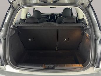 Mini Electric Hatch Cooper SE 32.6kWh Level 1 (184 ps) - CARPLAY - LED - NAV