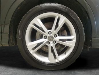 Audi Q3 2.0 TFSI 40 S line S Tronic quattro (190 ps) - CRUISE - DRIVING 