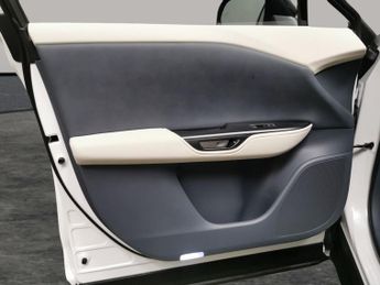 Lexus Rz 450e 71.4kWh Premium Plus DIRECT4 (313 ps) - REVERSE CAM - NAV