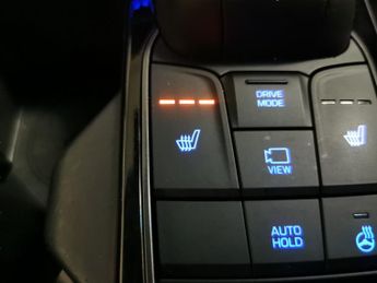 Hyundai Ioniq 38.3kWh Premium (136 ps) - REVERSE CAM - NAV - HEATED SEATS