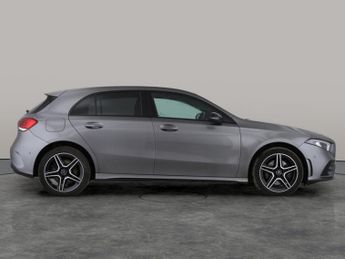 Mercedes-Benz A Class 1.3 A250e 15.6kWh AMG Line Edition (Executive) Plug-in 8G-DCT (2