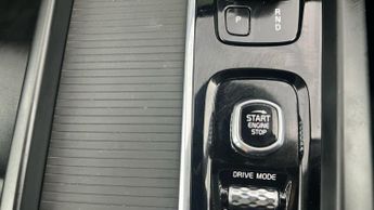 Volvo XC60 2.0 B4 MHEV Momentum Pro AWD (197 ps) - B PILLAR VENTILATION