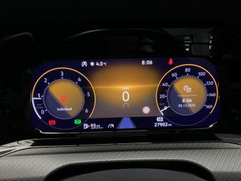 Volkswagen Golf 2.0 TDI R-Line DSG (150 ps) - PARK SENSORS - KEYLESS START