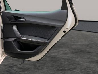 Cupra Leon 1.5 eTSI EVO V1 DSG (150 ps) - LED - REVERSE CAM - NAV