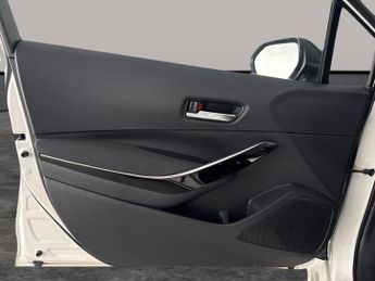 Toyota Corolla 1.8 VVT-h GPF GR SPORT CVT (122 ps) - REVERSE CAM - NAV - HEATED