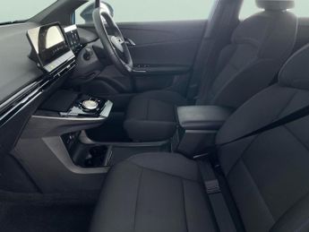 MG Mg4 64kWh SE Long Range (203 ps) - LED - BLUETOOTH - DRIVING MODES