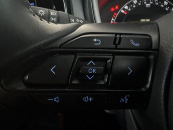 Toyota Aygo X 1.0 VVT-i Edge x-shift (72 ps) - WIFI - LANE DEPARTURE  - BLUETO