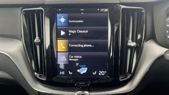 Volvo XC60 2.0 B4 MHEV Momentum Pro AWD (197 ps) - SENSUS SAT NAV - PARK AS