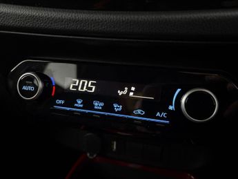 Toyota Aygo X 1.0 VVT-i Edge x-shift (72 ps) - WIFI - LANE DEPARTURE  - BLUETO