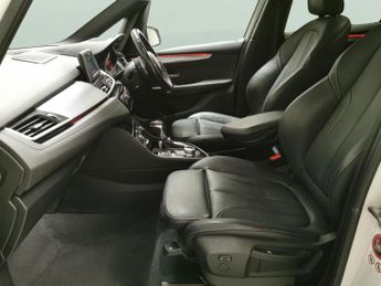 BMW 2 Series Active Tourer 2.0 220d M Sport xDrive (190 ps) - REVERSE CAM - SUN PROTECTION 