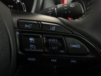 Toyota Aygo X 1.0 VVT-i Edge x-shift (72 ps) - WIFI - LANE DEPARTURE  - BLUETO