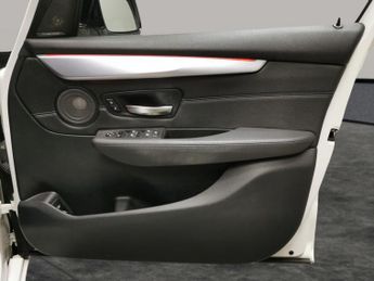 BMW 2 Series Active Tourer 2.0 220d M Sport xDrive (190 ps) - REVERSE CAM - SUN PROTECTION 