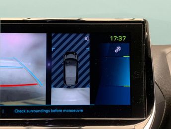 Peugeot E-208 50kWh GT (136 ps) - LED - REVERSE CAM - NAV