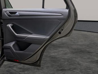 Volkswagen T-Roc 2.0 TDI R-Line DSG (150 ps) - BLUETOOTH - 20IN ALLOYS - DIGITAL 