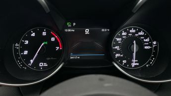 Alfa Romeo Giulia 2.0T Sprint (200 ps) - NAV - LANE DEPARTURE  - XENONS