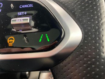 Jaguar F-PACE 2.0 D200 MHEV R-Dynamic SE AWD (204 ps) - CARPLAY - KEYLESS ENTR