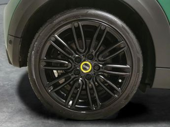 Mini Electric Hatch Cooper SE 32.6kWh Level 2 (184 ps) - LED - REVERSE CAM - NAV