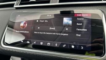 Land Rover Range Rover Velar 2.0 D240 SE 4WD (240 ps) - PARK ASSIST - MERIDIAN AUDIO - NAV