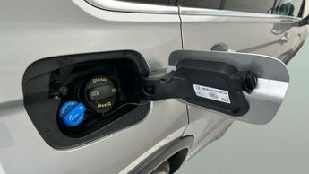 Volkswagen Tiguan 2.0 TDI R-Line Tech DSG (150 ps) - ELECTRIC BOOT - PAN ROOF - AD