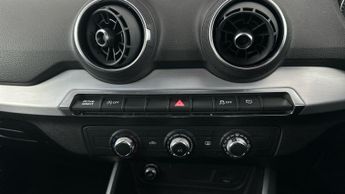 Audi Q2 1.5 TFSI CoD 35 S line S Tronic (150 ps) - DRIVING MODES - AIR C