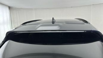 Land Rover Range Rover Velar 2.0 D240 R-Dynamic S 4WD (240 ps) - LED - REVERSE CAM - NAV