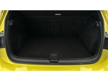 Volkswagen Golf 1.5 eTSI MHEV R-Line DSG (150 ps) - PARK SENSORS - KEYLESS START